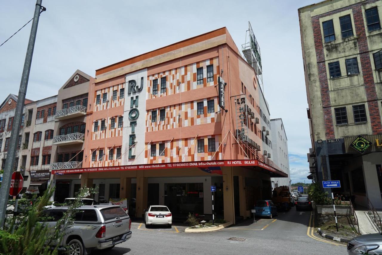 Rj Hotel Kulai Exterior photo