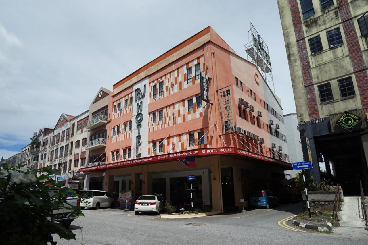 Rj Hotel Kulai Exterior photo