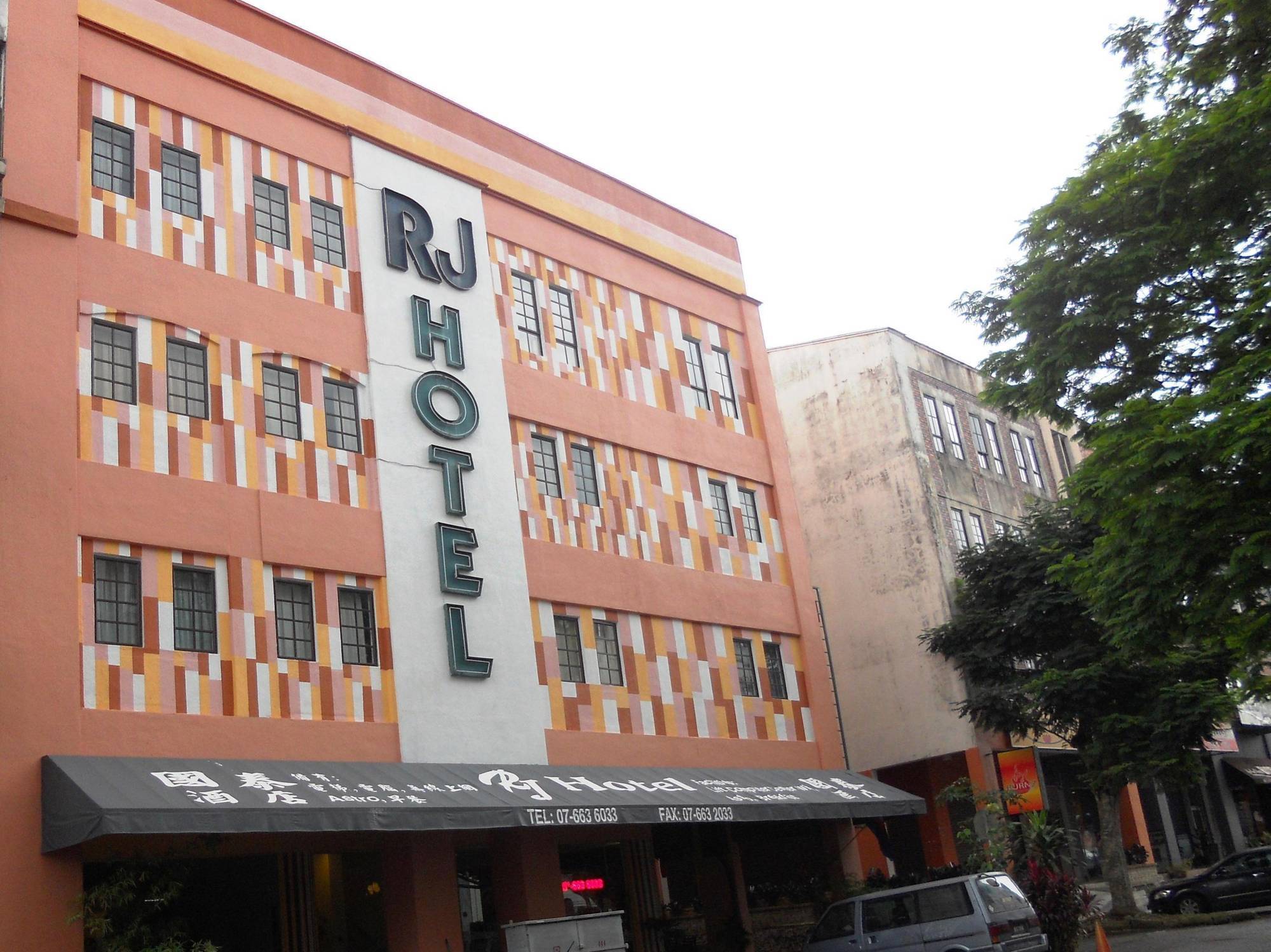 Rj Hotel Kulai Exterior photo